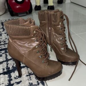 Jennifer Lopez Brown Lace-Up Heeled Boots